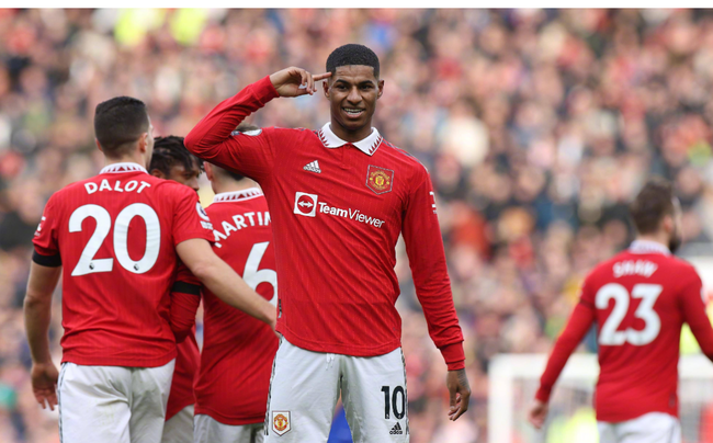 许多球队在 许多球队在